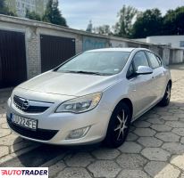 Opel Astra 2011 1.7 110 KM