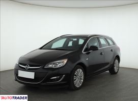Opel Astra 2015 1.6 134 KM