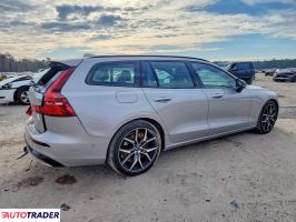 Volvo V60 2025 2