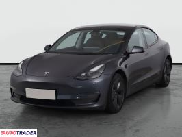 Tesla Model 3 2021 434 KM