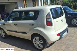 Kia Soul 2010 1.6 128 KM