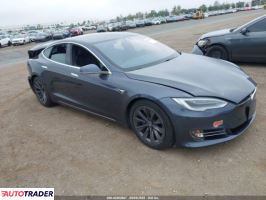 Tesla Model S 2020 Tesla Model S 2020