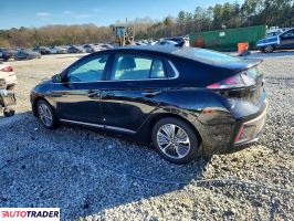 Hyundai IONIQ Hybrid 2021 1