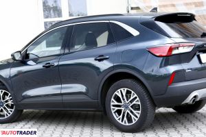 Ford Kuga 2022 1.5 181 KM Ford Kuga 2022 1.5 181 KM
