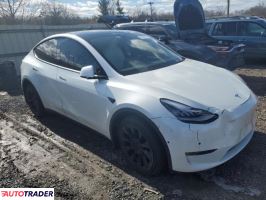 Tesla Model Y 2022 Tesla Model Y 2022