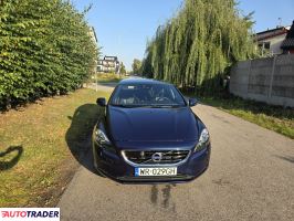 Volvo V40 2015 2.0 120 KM
