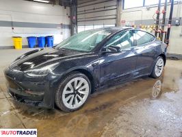 Tesla Model 3 - zobacz ofertę