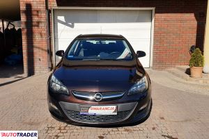 Opel Astra 2014 1.4 140 KM