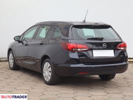 Opel Astra 2018 1.6 108 KM