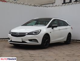Opel Astra 2018 1.6 197 KM