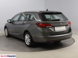 Opel Astra 2018 1.6 108 KM