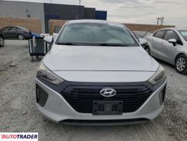 Hyundai IONIQ Hybrid 2019 1