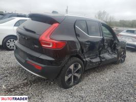 Volvo XC40 2025 2