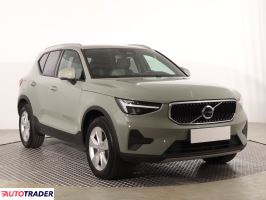 Volvo XC40 2025 1.5 160 KM