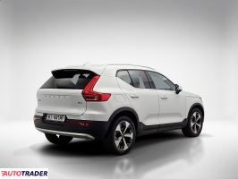 Volvo XC40 2022 2.0 163 KM