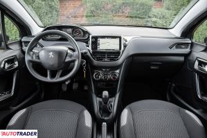 Peugeot 208 2016 1.6 100 KM Peugeot 208 2016 1.6 100 KM