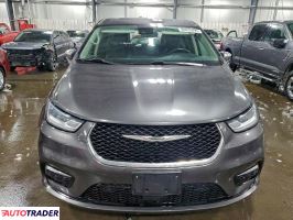 Chrysler Pacifica 2022 3