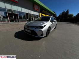 Toyota Corolla 2021 1.8 98 KM