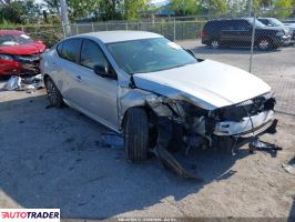 Nissan Altima - zobacz ofertę