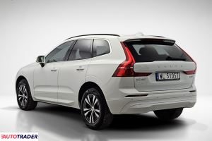 Volvo XC60 2022 2.0 197 KM