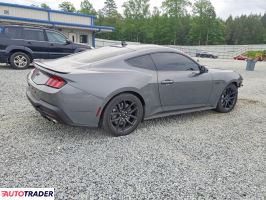 Ford Mustang 2025 5