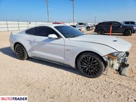 Ford Mustang 2022 5