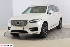 Volvo XC90 2019 2.0 231 KM