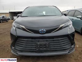 Toyota Sienna 2024 2