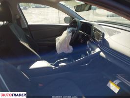 Hyundai Elantra 2023 2