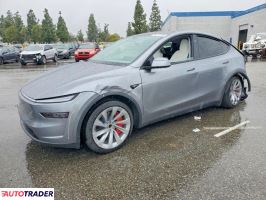 Tesla Model Y 2026
