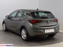 Opel Astra 2017 1.4 123 KM