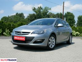 Opel Astra 2014 1.4 100 KM