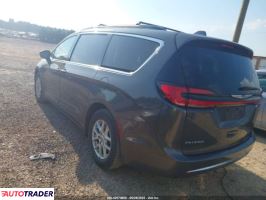 Chrysler Pacifica 2022 3