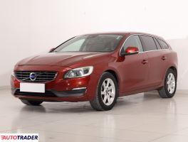 Volvo V60 2015 2.0 178 KM