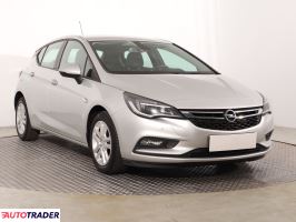 Opel Astra 2018 1.4 123 KM