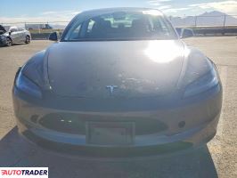 Tesla Model 3 2025
