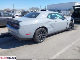Dodge Challenger 2022 5