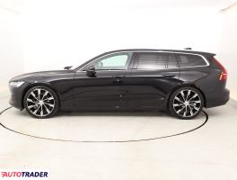 Volvo V60 2019 2.0 147 KM