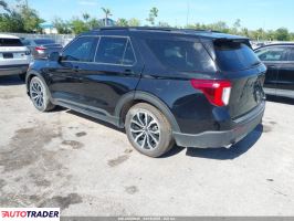 Ford Explorer 2022 2