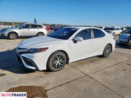 Toyota Camry - zobacz ofertę