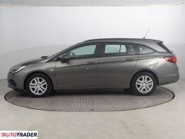 Opel Astra 2020 1.2 143 KM