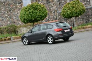 Opel Astra 2011 1.7 110 KM