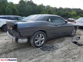 Dodge Challenger 2021 3