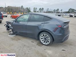 Tesla Model Y 2026