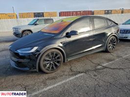 Tesla Model X - zobacz ofertę