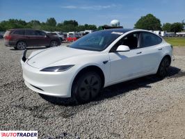Tesla Model 3 2024