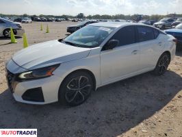 Nissan Altima - zobacz ofertę