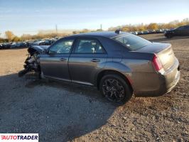 Chrysler 300C 2023 3