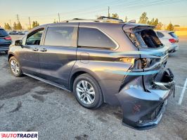 Toyota Sienna 2025 2