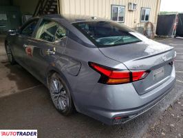 Nissan Altima 2025 2